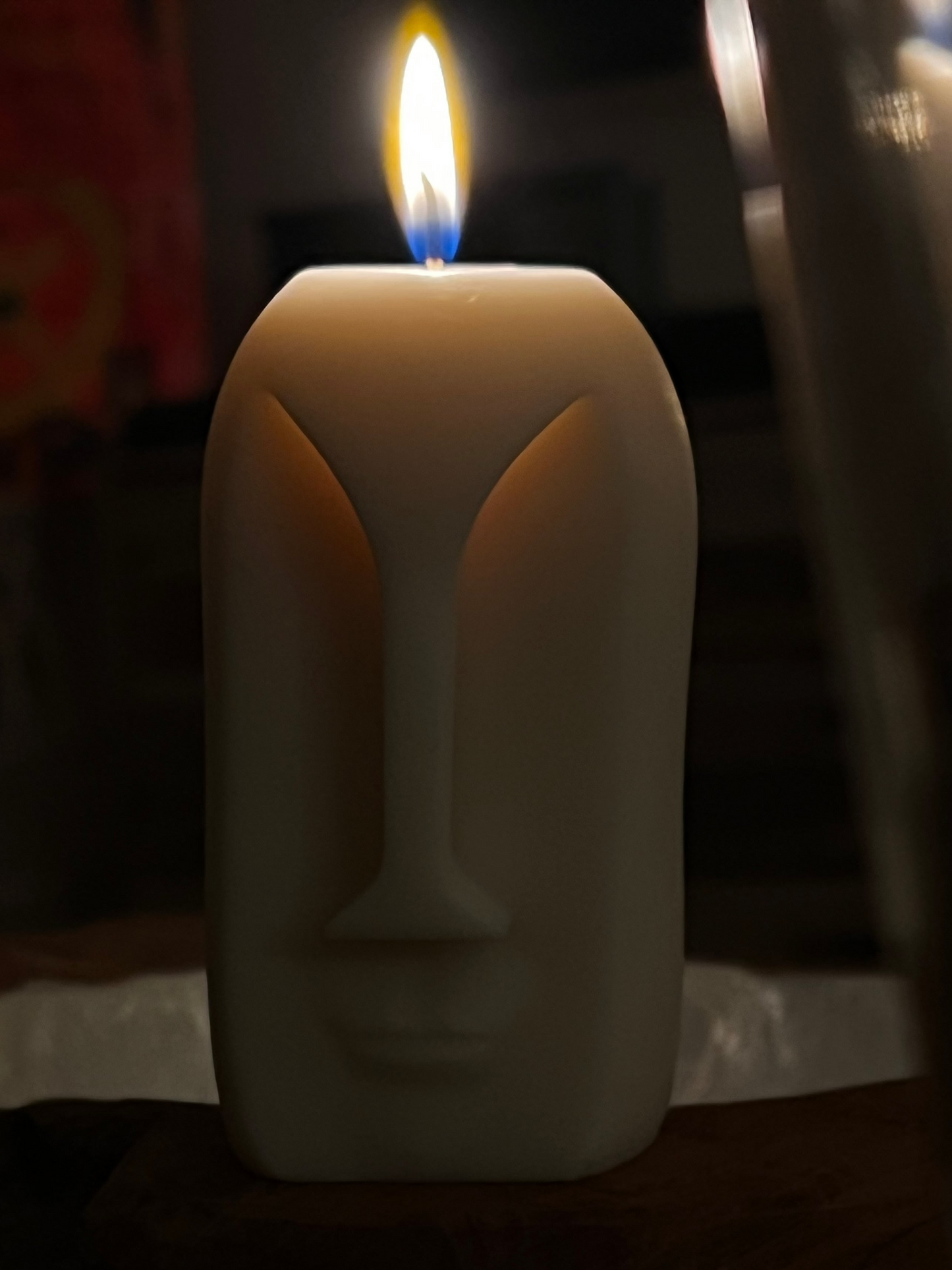 Tiki Flamme – Handgemachte Tiki-Kerze aus Olivenwachs